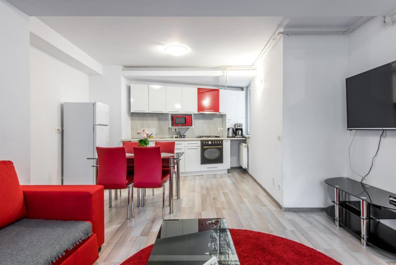 Royal Accommodation Bukares Bagian luar foto
