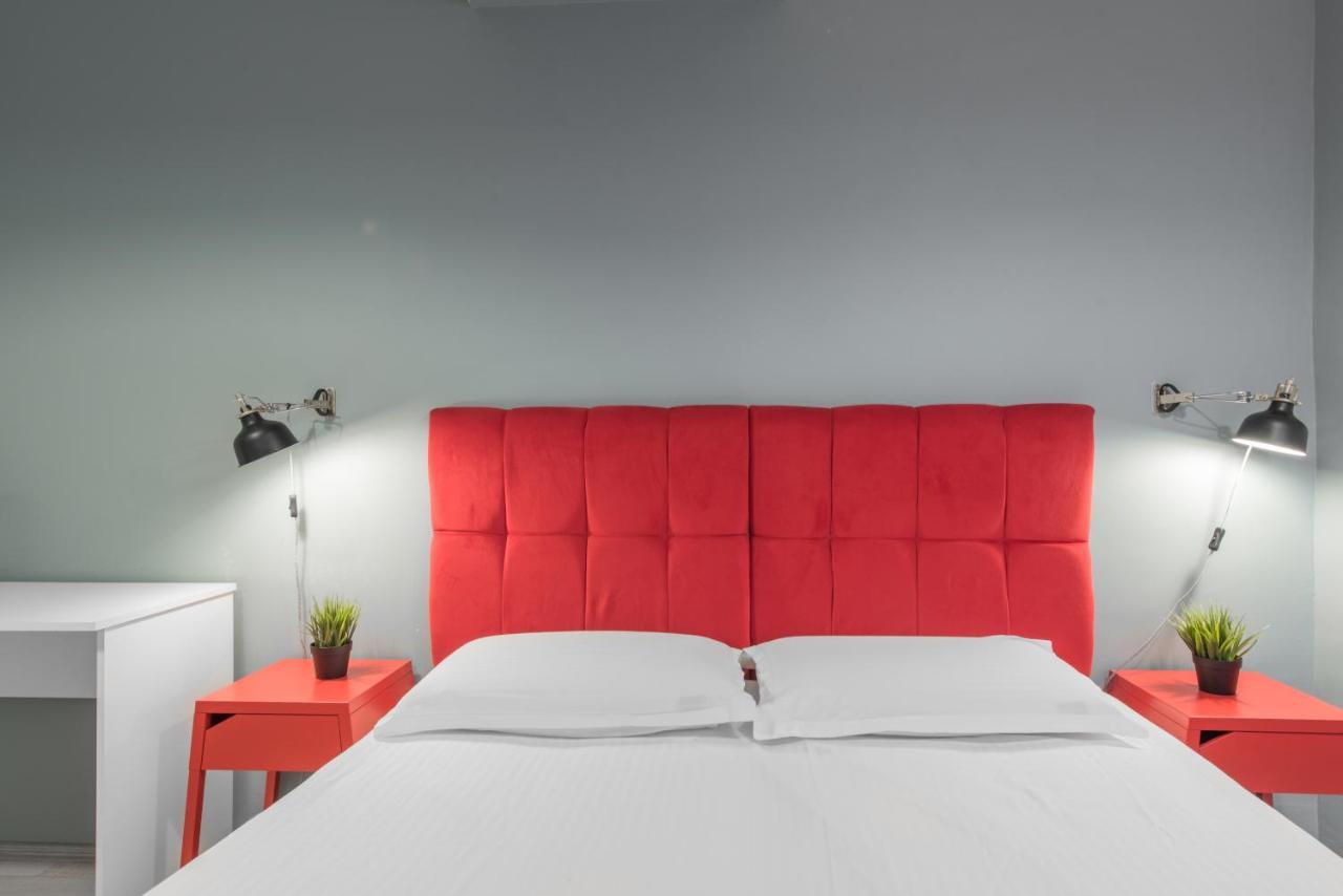 Royal Accommodation Bukares Bagian luar foto