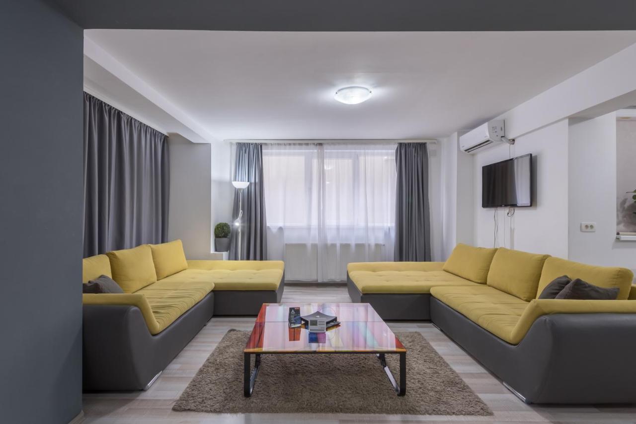 Royal Accommodation Bukares Bagian luar foto