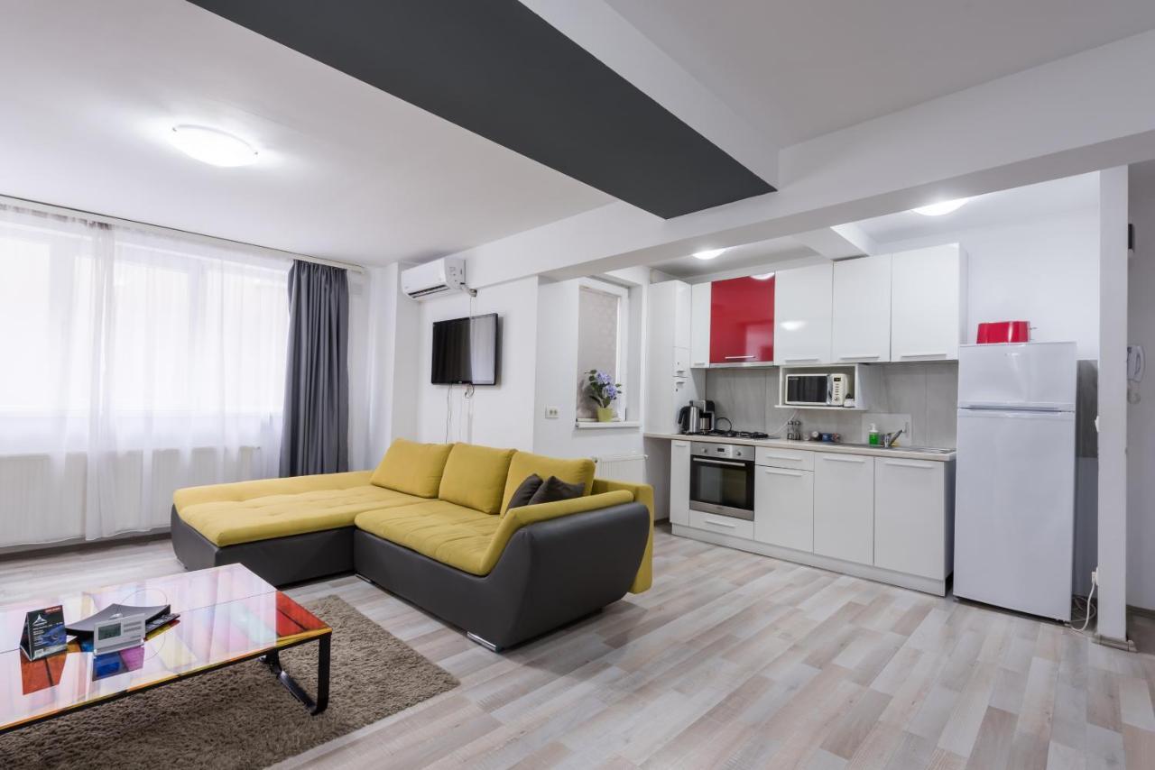 Royal Accommodation Bukares Bagian luar foto